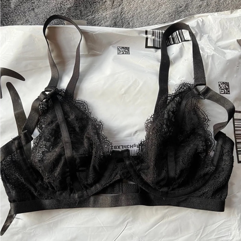 Lace bra